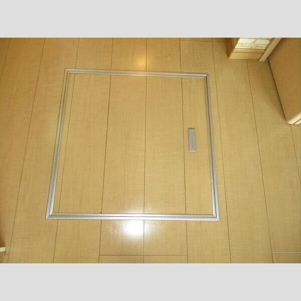 Blanche102号室 床下収納