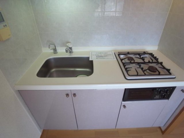 モア・クレスト上池袋 システムキッチン（2口ガスコンロ・グリル付）