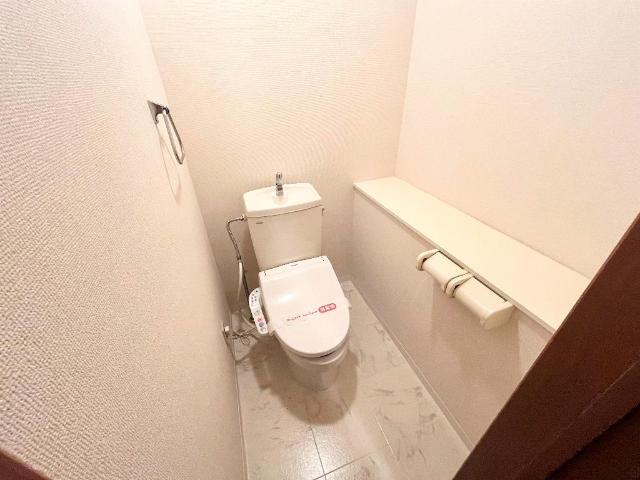 ビエント小机201号室 シャワー付トイレ