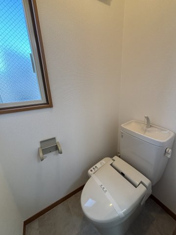 ガーデンホームズ0101号室 トイレ