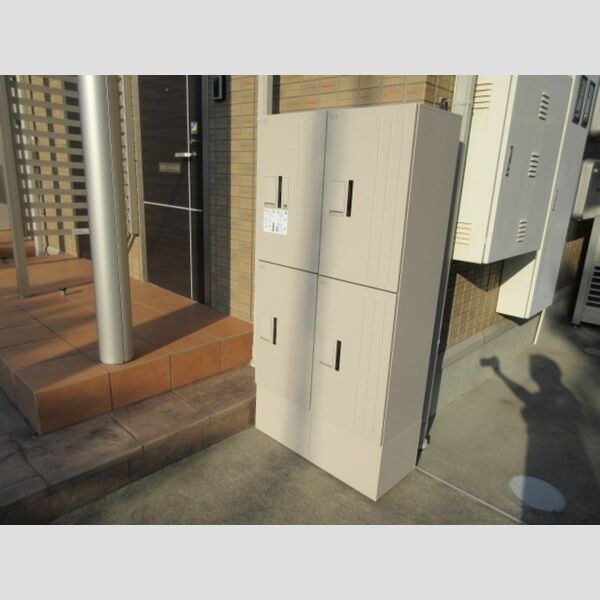 エスポワール鵠沼 宅配ボックス