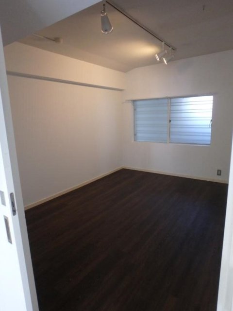 代官山東急アパートアネックス2階 部屋その他