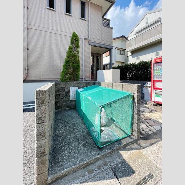 リビングタウン三橋108号室 周辺