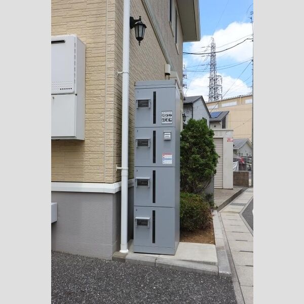 リヴェール　A 宅配ボックス