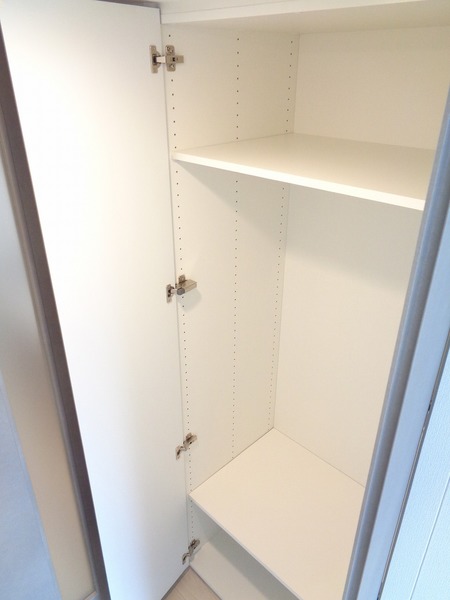 ＧＥＮＯＶＩＡ西川口106号室 収納