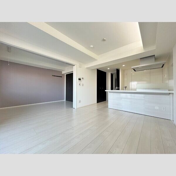 ラ・ベレッツァ　フェリオ LDK12帖、洋室5.6帖