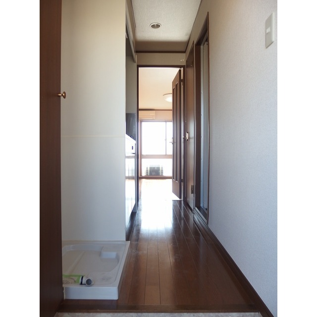 アンプルール フェール 上福岡Ⅱ102号室 玄関