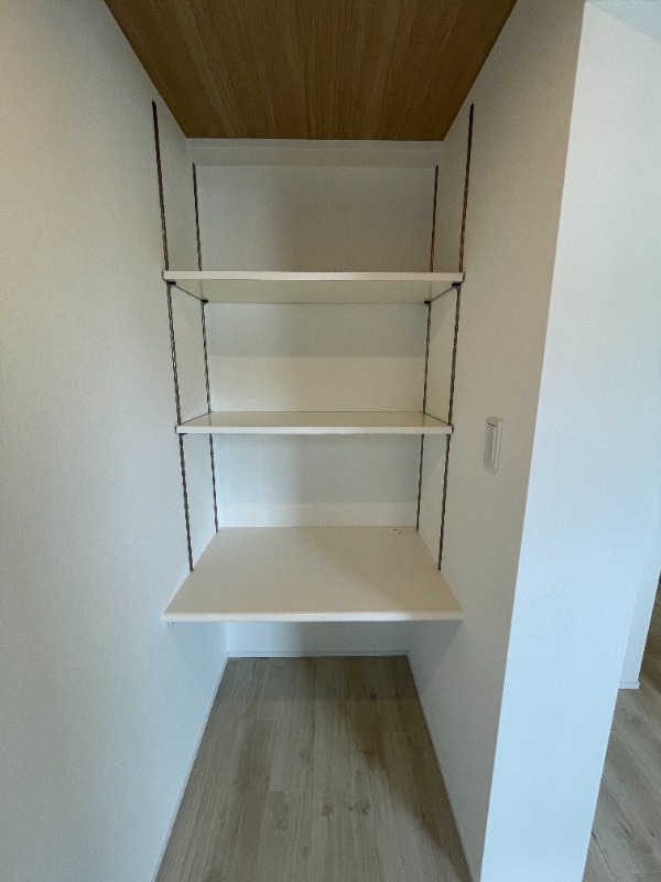 レジディア三越前10階 収納