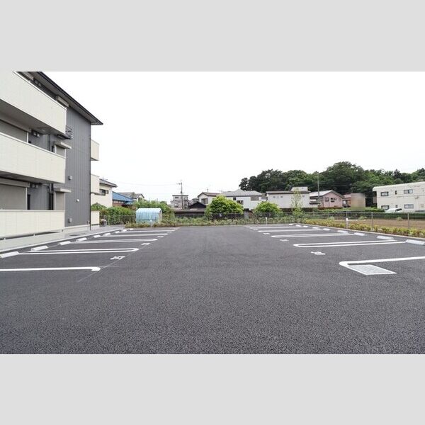 ピースウッド　Ⅰ206号室 駐車場