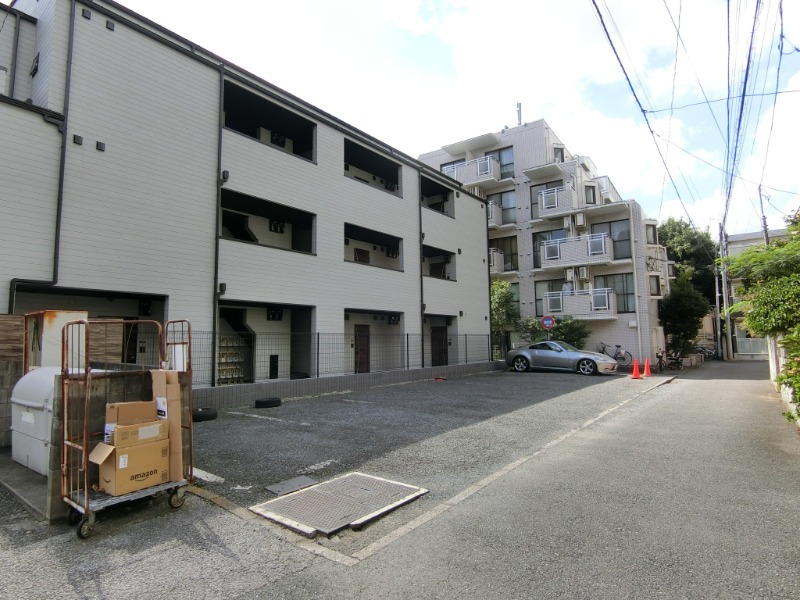 メゾンエスポワール 駐車場