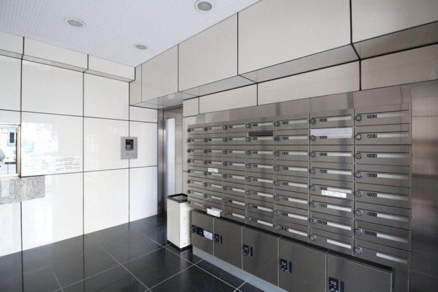 ハイタウン大森第２5階 エントランス