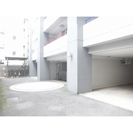 ラヴォーグ南青山 外観