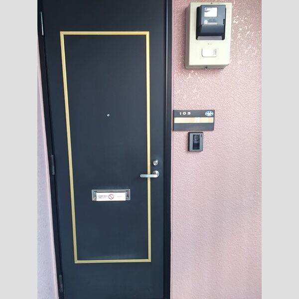 ニューグランドール 玄関全景