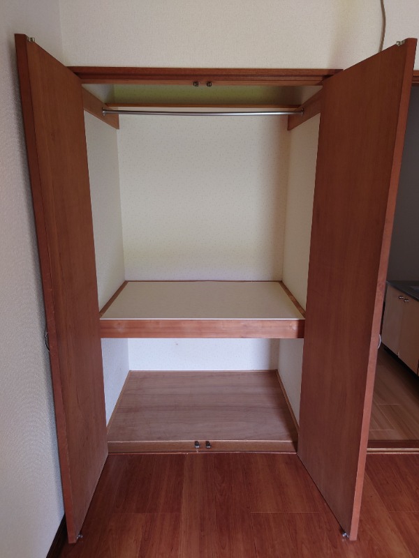 コーポハイランド 収納