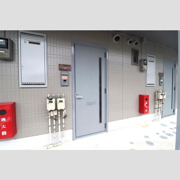 レオン　A103号室 玄関ドア