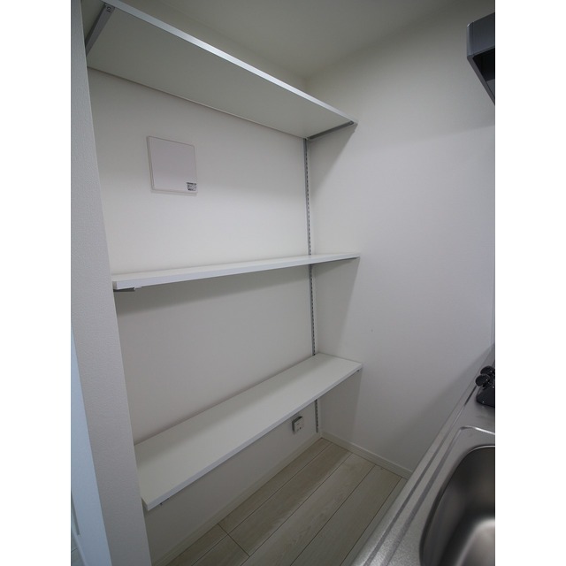 エクセラン東立石 内観