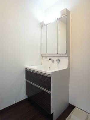 リブリ・夏椿 洗面