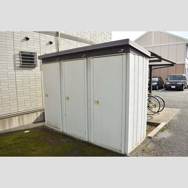 ホジョウテラス　B 屋外物置