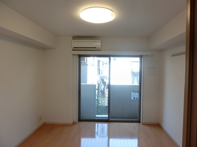 クレイシア北新宿 リビング