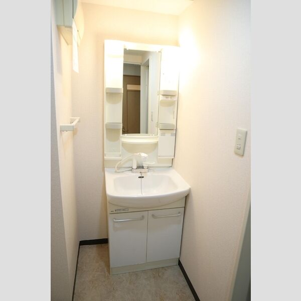 ベルテ202号室 洗髪洗面化粧台