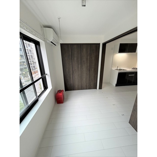 SOLASIA residence南大塚0401号室 リビング