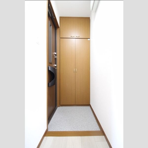 サングリア 玄関