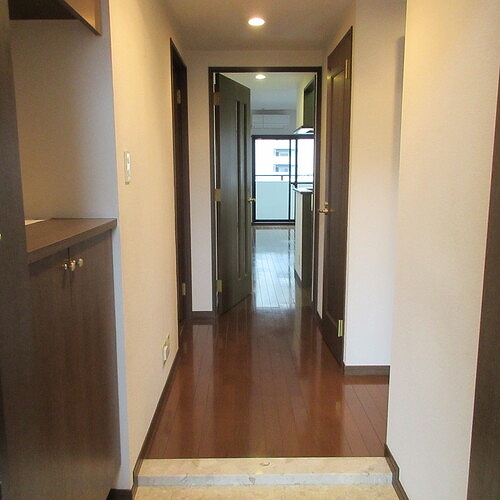 レクセルプラザ本厚木 玄関　※2024年11月撮影時