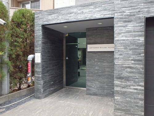 ＡＲＴＥＭＩＳ　ＭＩＮＡＭＩ　ＡＺＡＢＵ エントランス　※2021年1月撮影