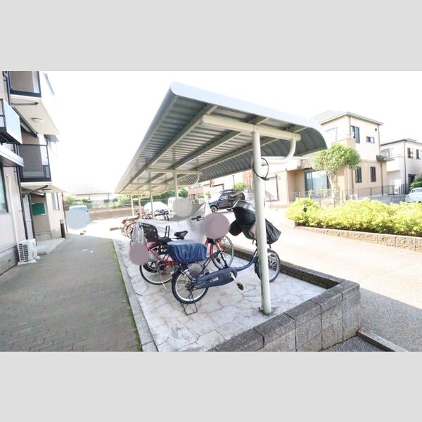 ノーブルヒル 駐輪場