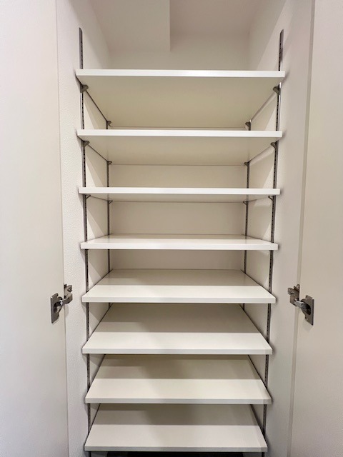 レジディア神田東11階 収納