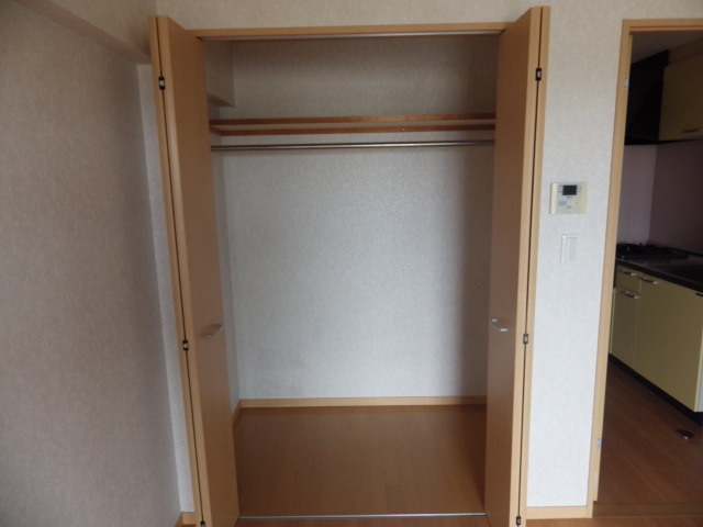 Ｄｅｍｅｕｒｅ　ＭＴＲ0301号室 収納