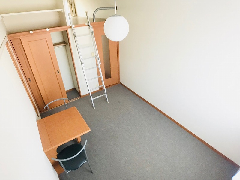 レオパレスドエル203号室 ロフト