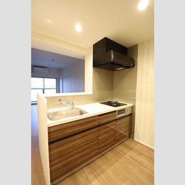 響409号室 二口ガスコンログリル付システムキッチン