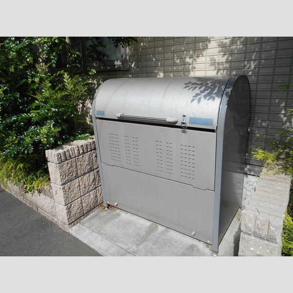 メゾンみつわ ダストボックス