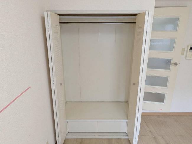 ローズガーデンＡ７１番館(A-071)1階 収納