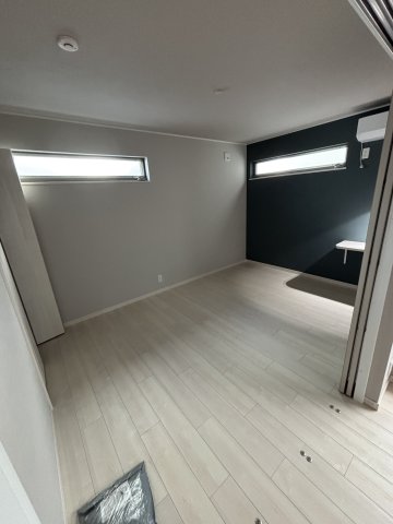 Ｓｏｌｅｉｌ　ＹＳ202号室 2面採光の居室。