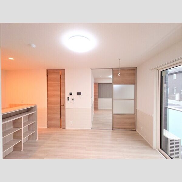 フルールヴェール LDK12.1帖(別角度)