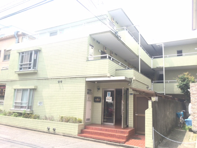 スカイコート新宿第2 エントランス