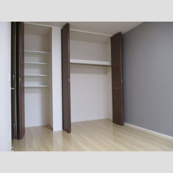 プルミエール　C棟103号室 洋室