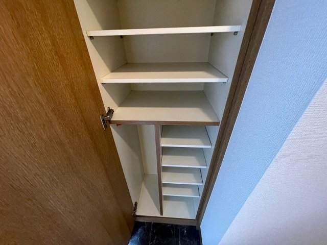 ガラ・ステージ中野 収納