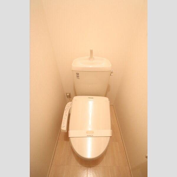 グランモア　Ⅲ107号室 温水洗浄暖房便座