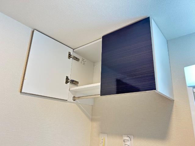 OceanCoastTsudanuma（オーシャンコーストツダヌマ）306号室 洗濯機上部収納