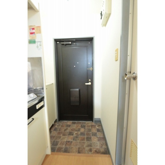 ＣＡＳＡスギザキ203号室 内観