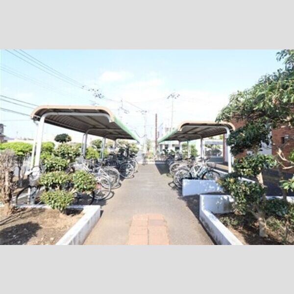 パティオ坂巻301号室 駐輪場