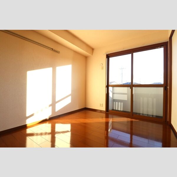 カームヒルズ　D202号室 南側洋室