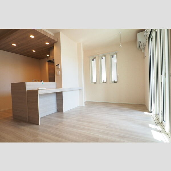 リヴェール港南101号室 LDK