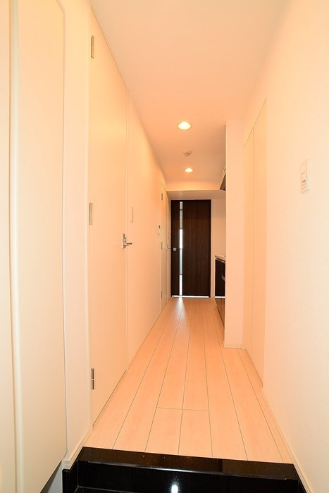 ステージグランデ千歳烏山アジールコート1階 玄関