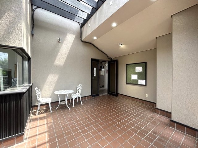 アルトーロ中町1階 エントランス