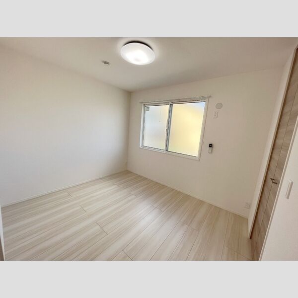 アトレ　D201号室 洋室