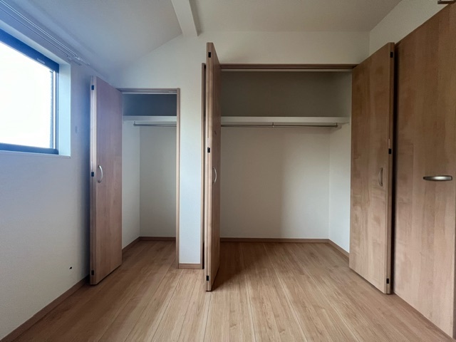 パークサイドC号室 収納